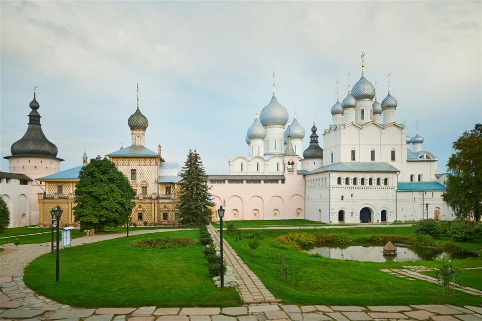 Спасо Преображенский монастырь Ярославль осень